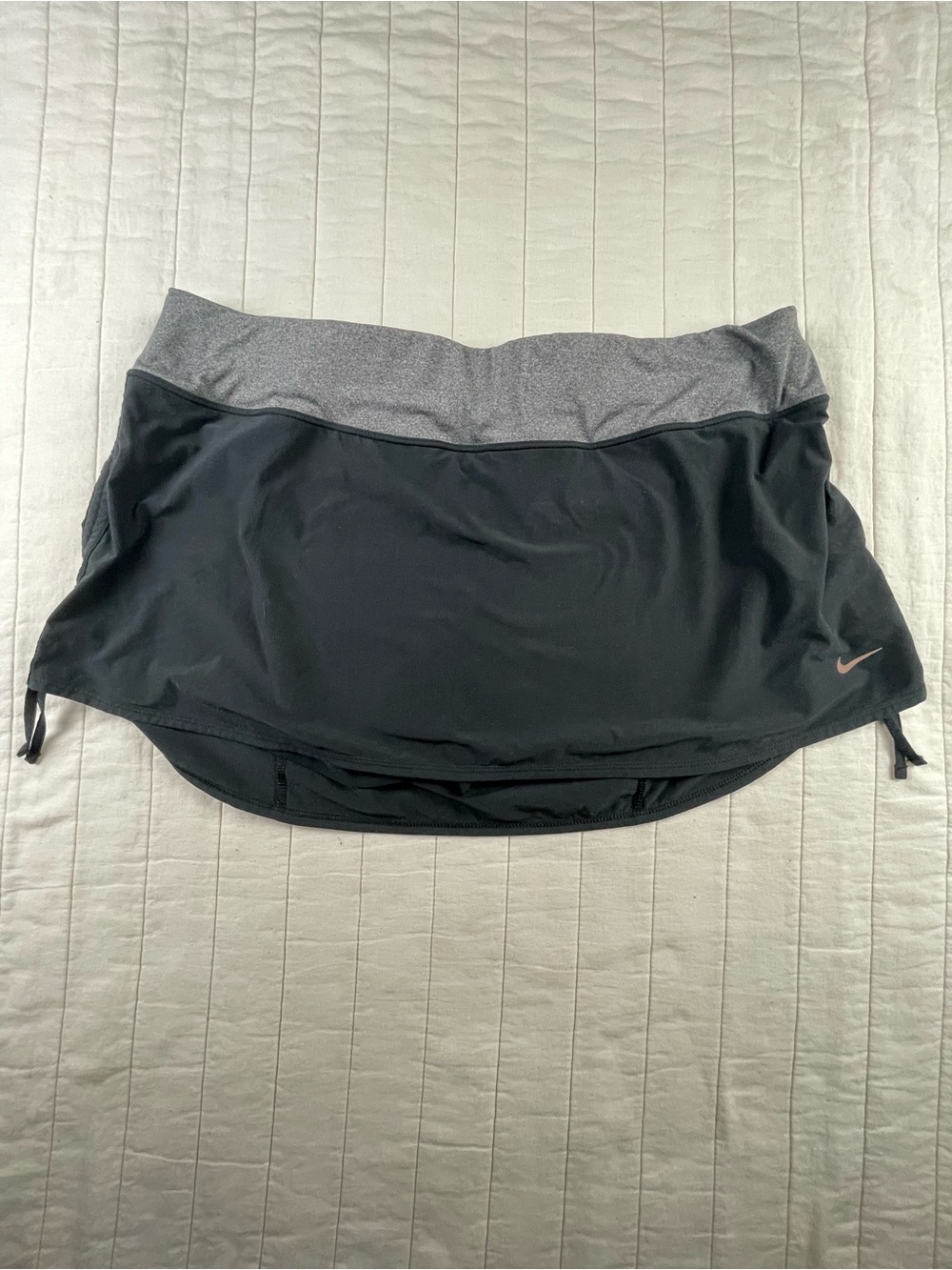 Nike Black Athletic Mini Skirt Gray Waistband and Undershorts XL